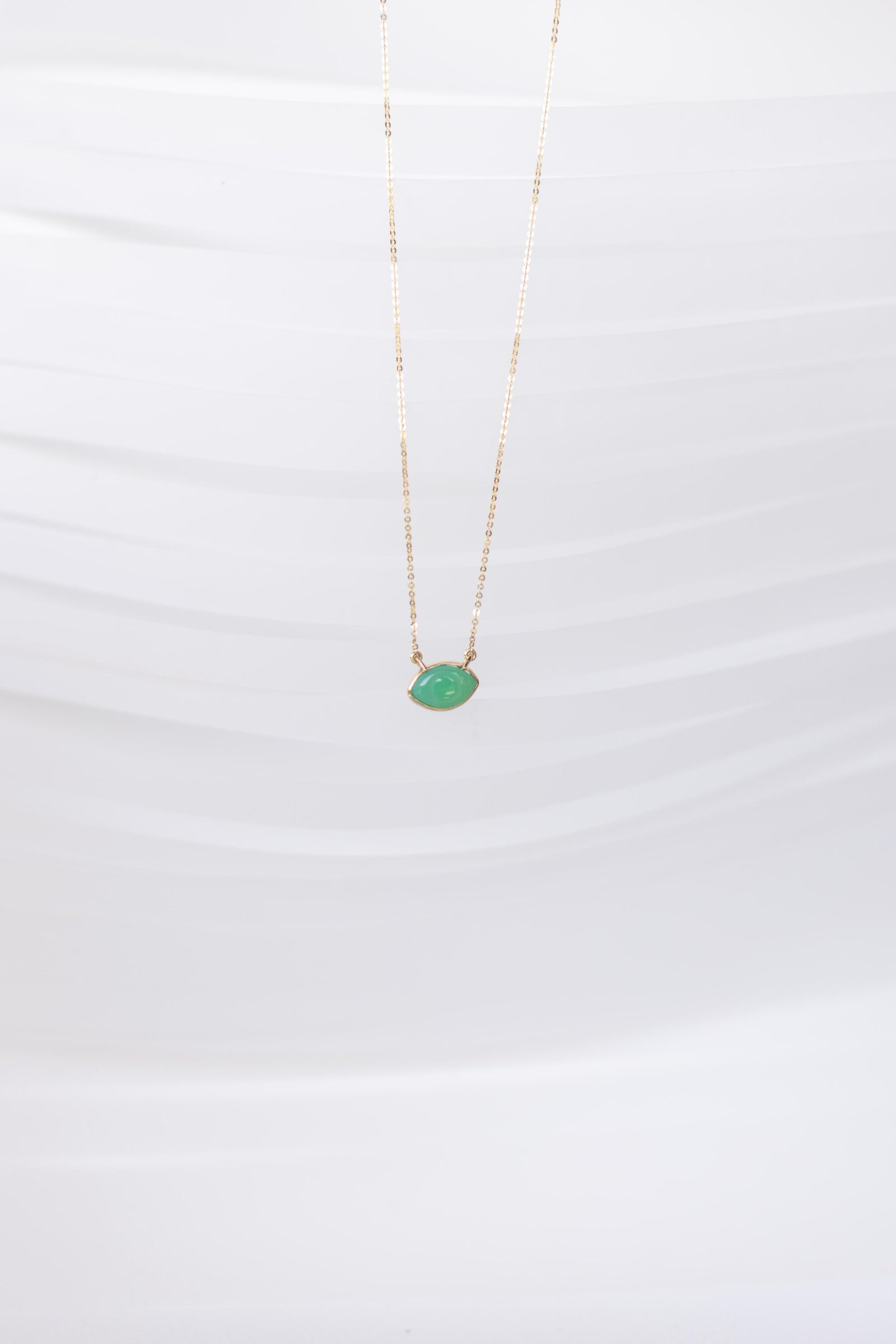 COLLAR CON OJO DE CRISOPRASA