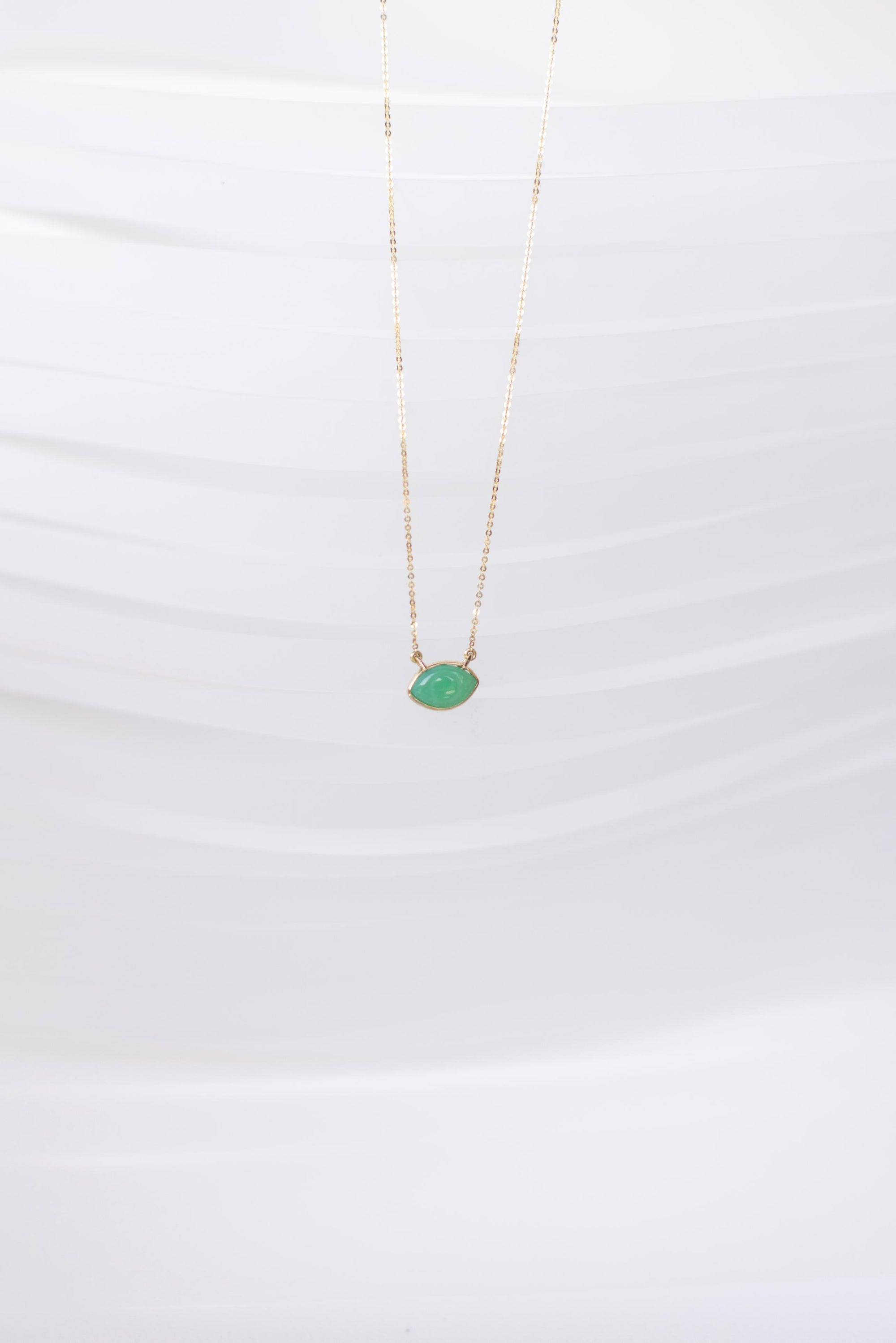COLLAR CON OJO DE CRISOPRASA