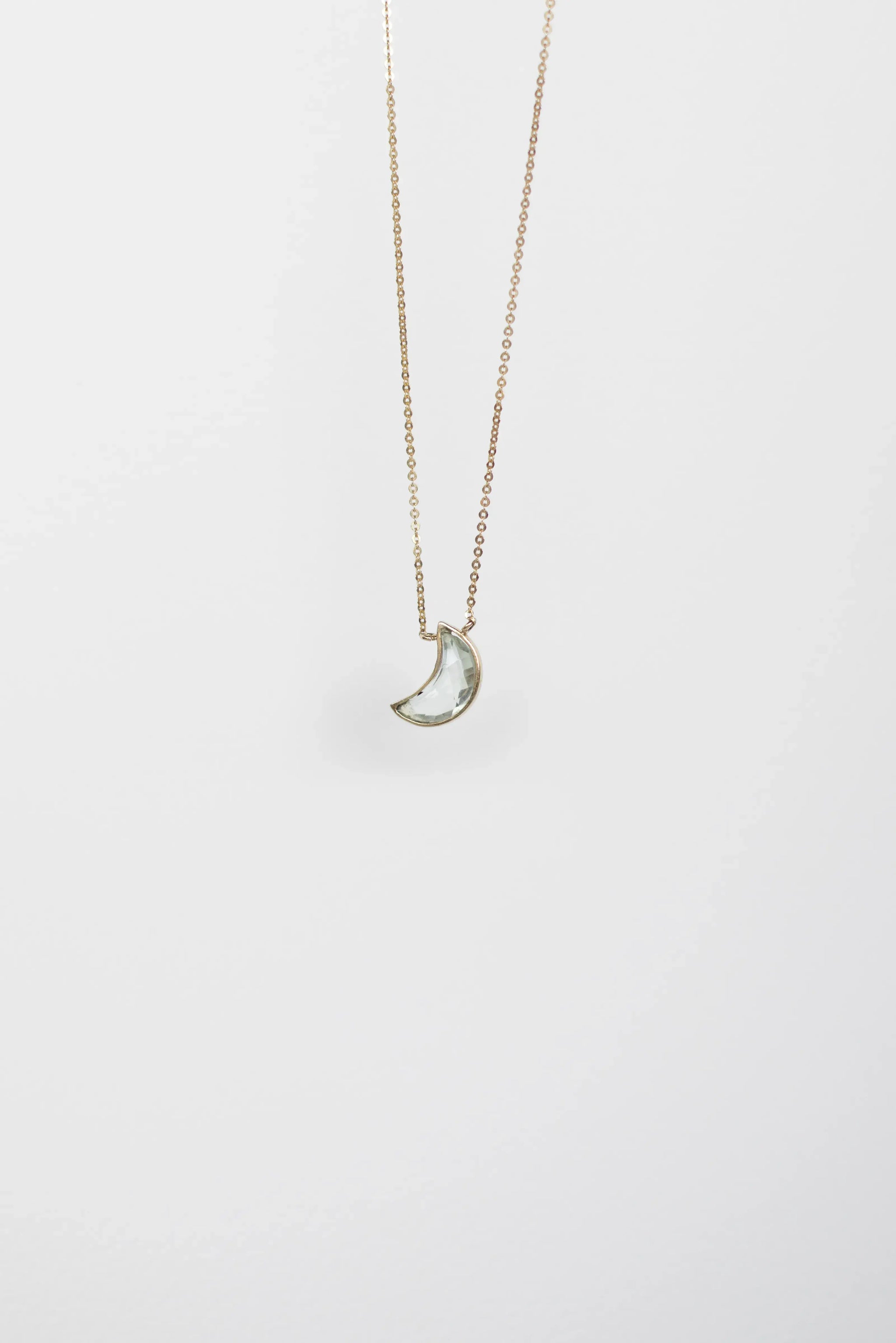 COLLAR CON LUNA DE FLUORITA