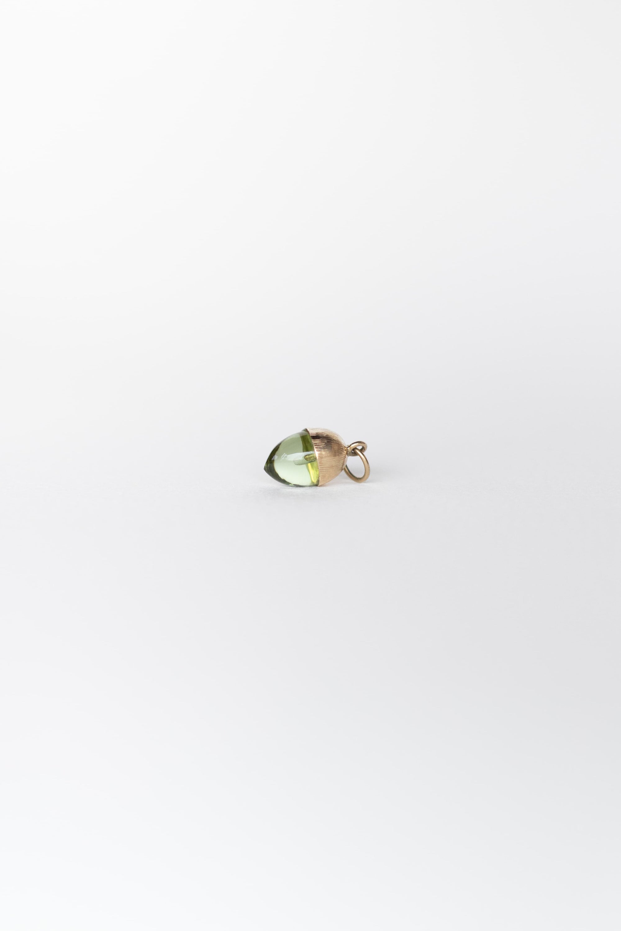 DIJE DE BELLOTA GRANDE DE AMATISTA VERDE