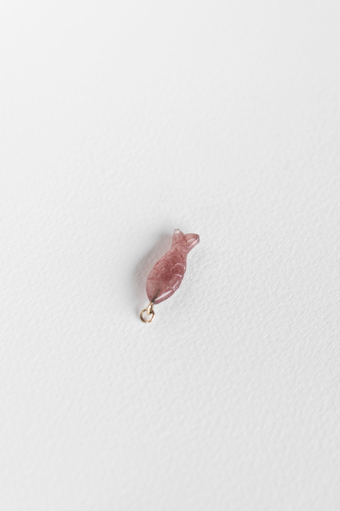 DIJE DE PEZ DE AVENTURINA ROSA