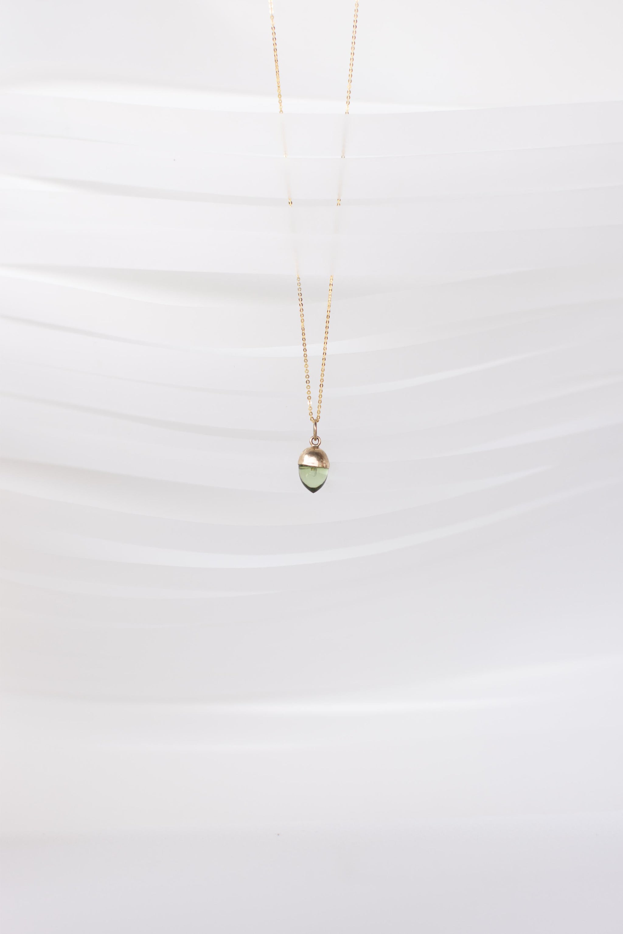 DIJE DE BELLOTA GRANDE DE AMATISTA VERDE