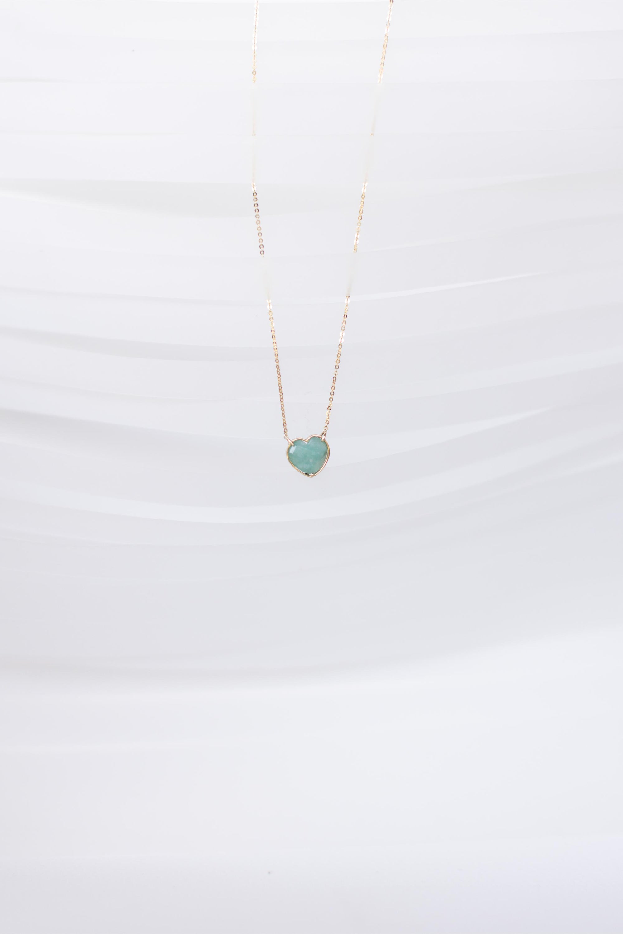 COLLAR CON CORAZÓN DE AGUAMARINA