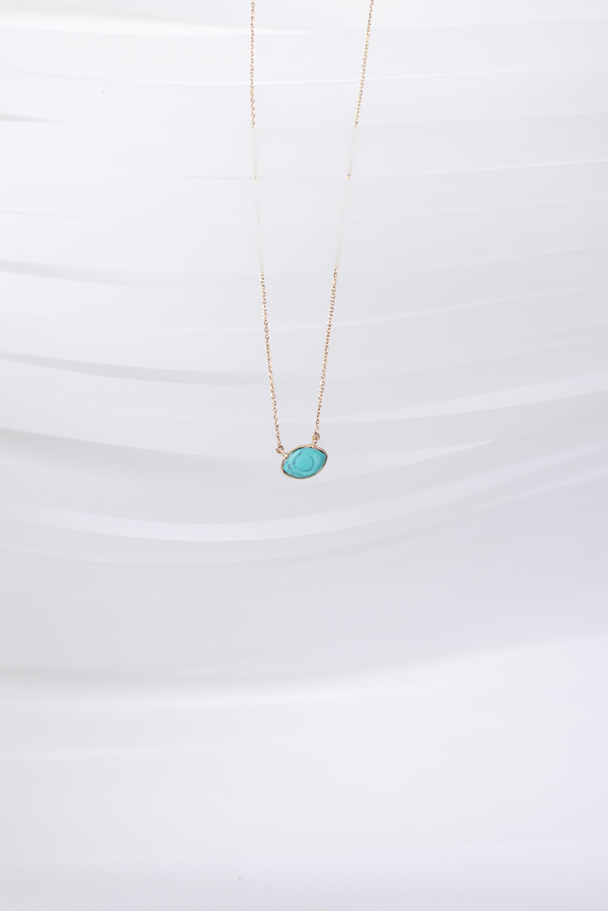 COLLAR CON OJO DE TURQUESA